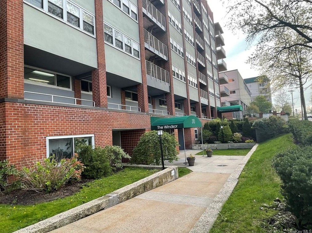 370 Westchester Ave #5b, Rye Brook, NY 10573