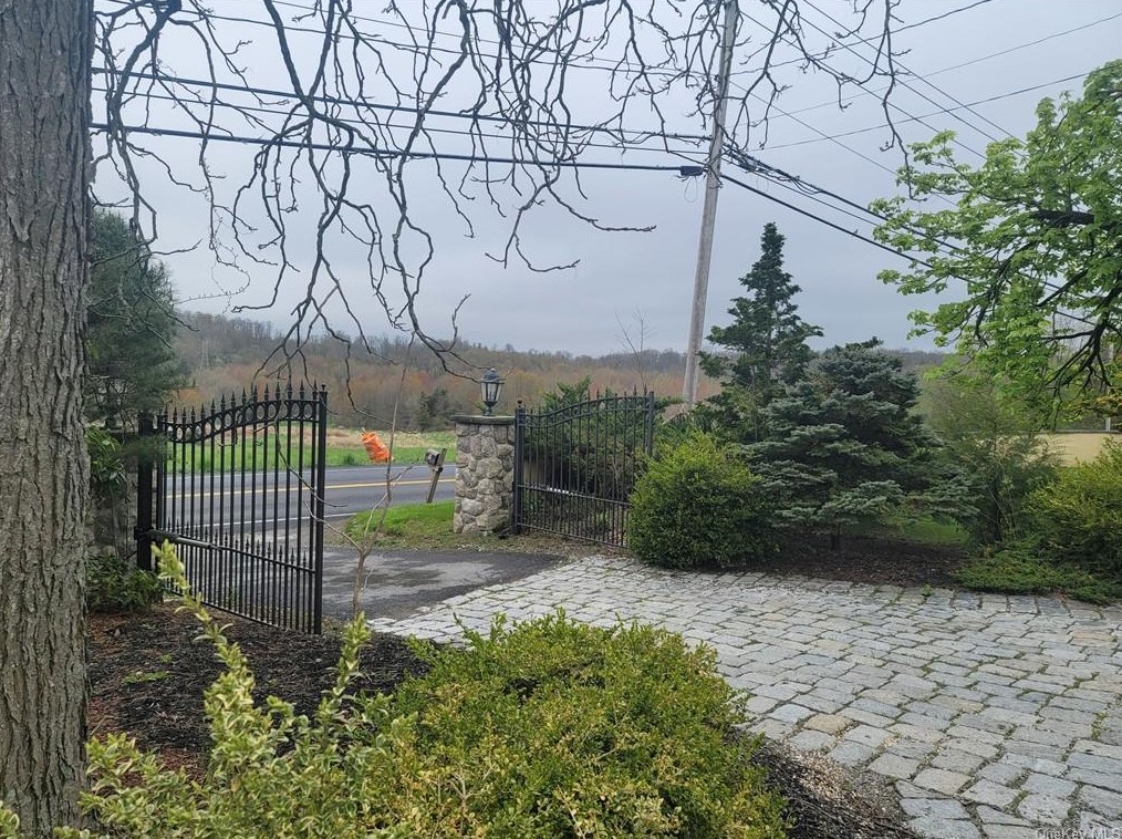 98 Pine Island Turnpike, Warwick, NY 10990