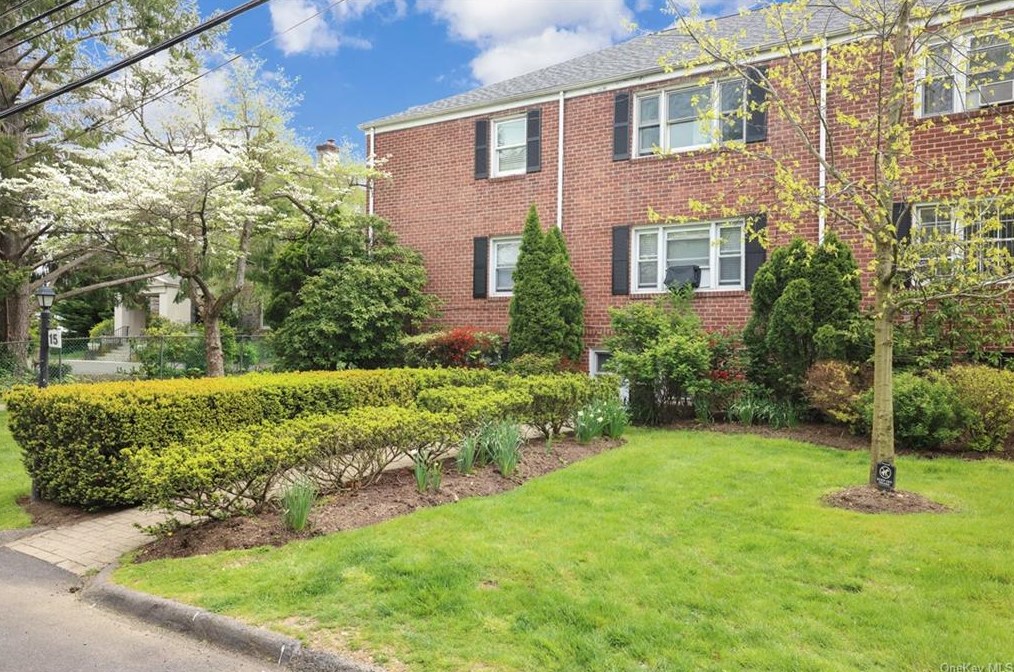 15 Chestnut St #6a, Rye, NY 10580