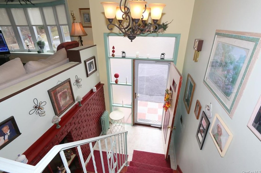 67 Albion Oval, Mahopac, NY 10541