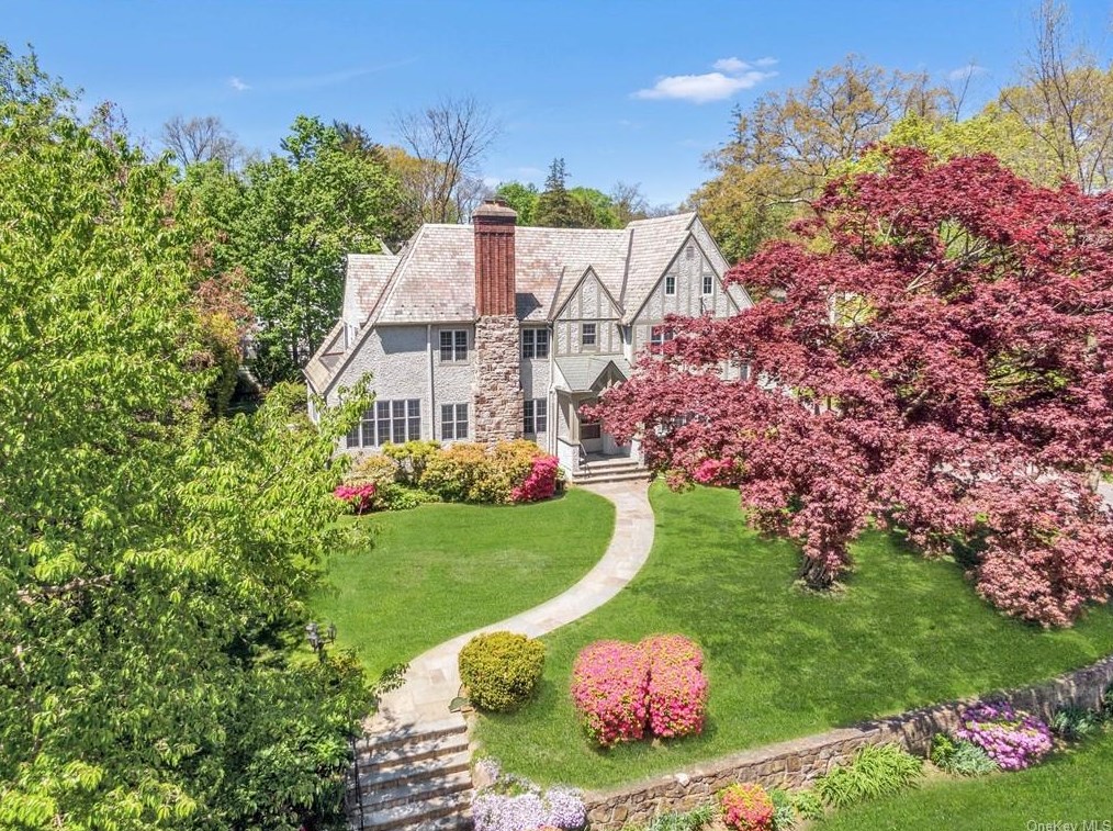 260 Elk Ave, New Rochelle, NY 10804