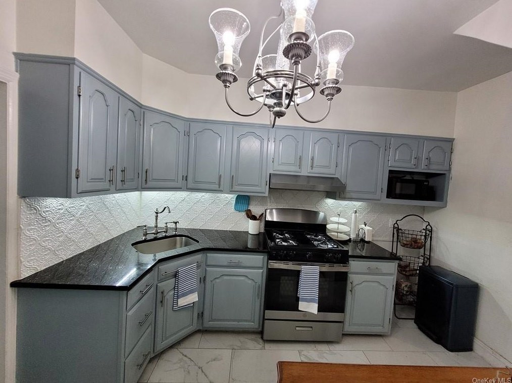 783 Broadway, Yonkers, NY 10706-1009