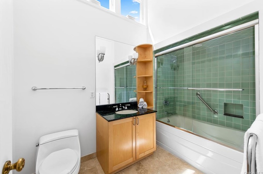 21 Logan Ln, Katonah NY  10536-3246 exterior