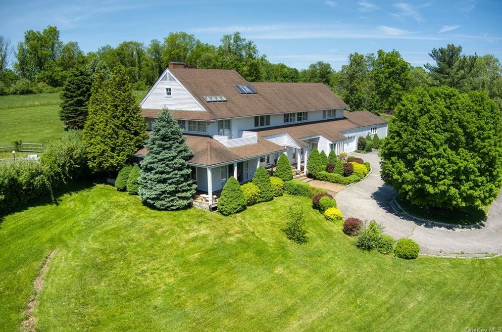 22 Waccabuc River Ln, Lewisboro, NY 10590
