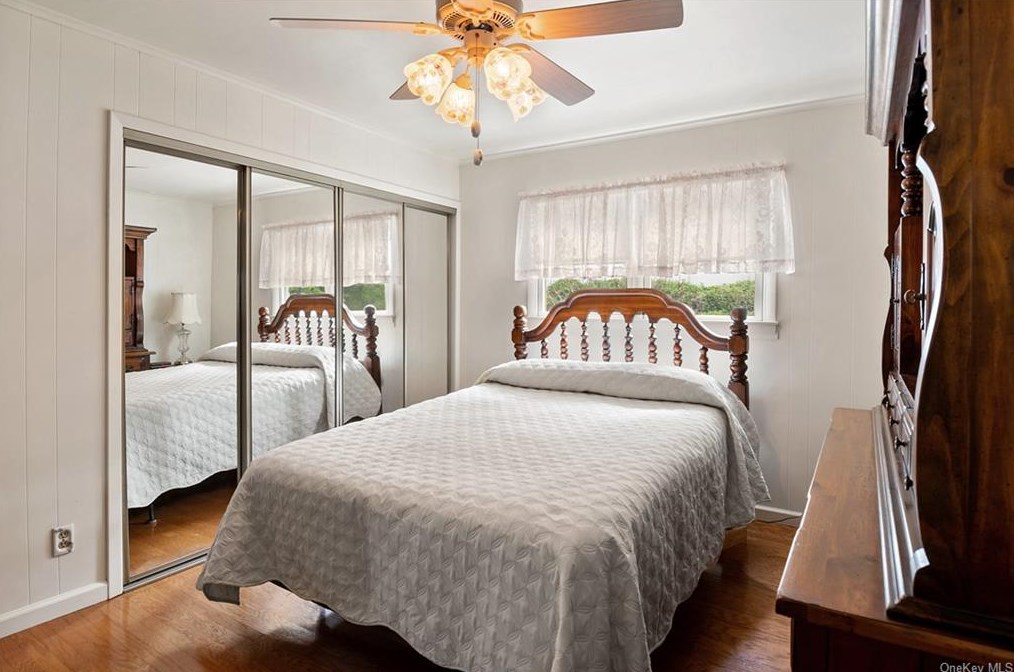 216 Pembrook Dr, Yonkers NY 10710-2804 exterior