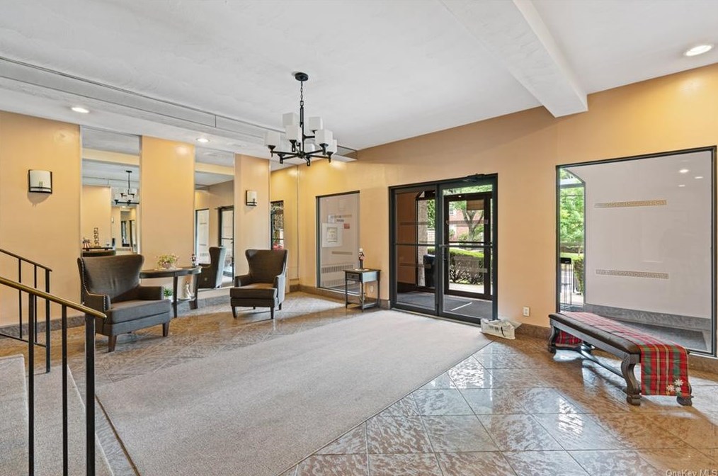 2221 Palmer Ave #2n, New Rochelle, NY 10801