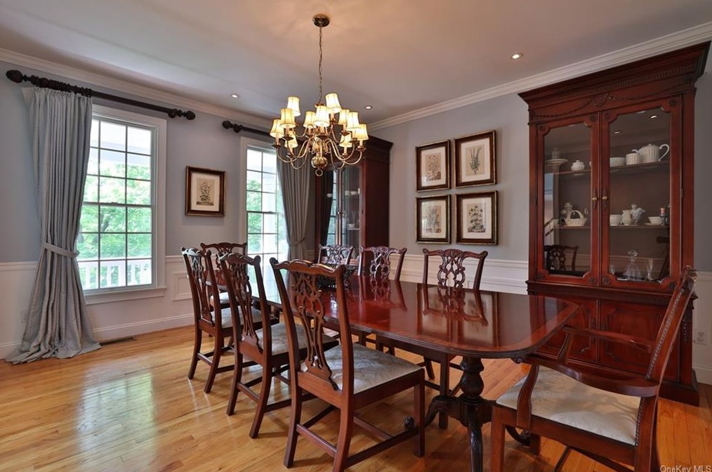 5 Red Maple Rdg, Croton On Hudson NY  10520-1550 exterior