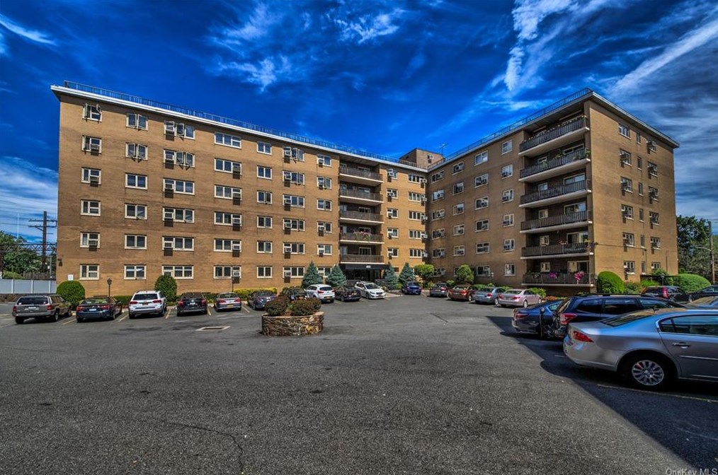 480 Halstead Ave #5s, Harrison, NY 10528