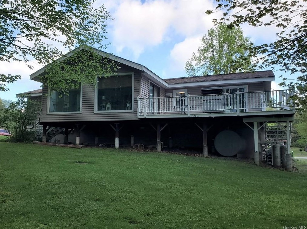 25 Sheeley Ln, Rock Hill, NY 12775