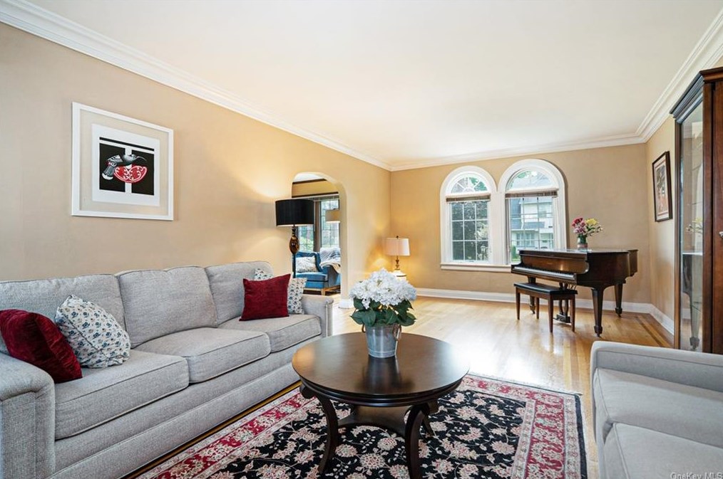 350 Hawthorne Terrace, Mount Vernon, NY 10552