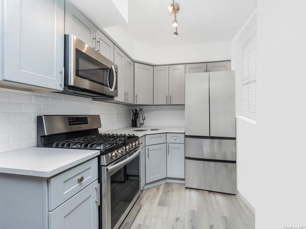250 N Broadway #4j, Yonkers, NY 10701