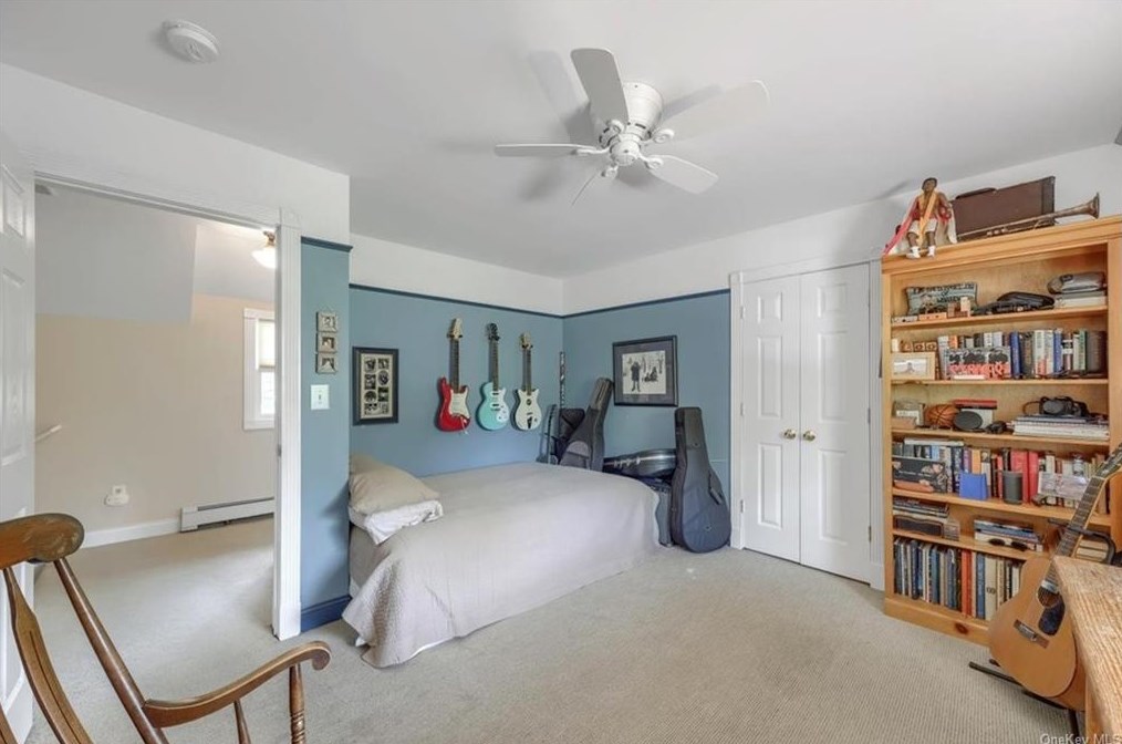 21 Phillips Pl, Goshen NY  10924-2307 exterior