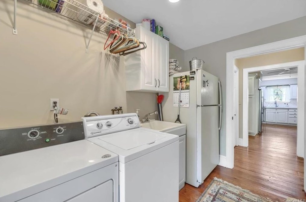 21 Phillips Pl, Goshen NY  10924-2307 exterior