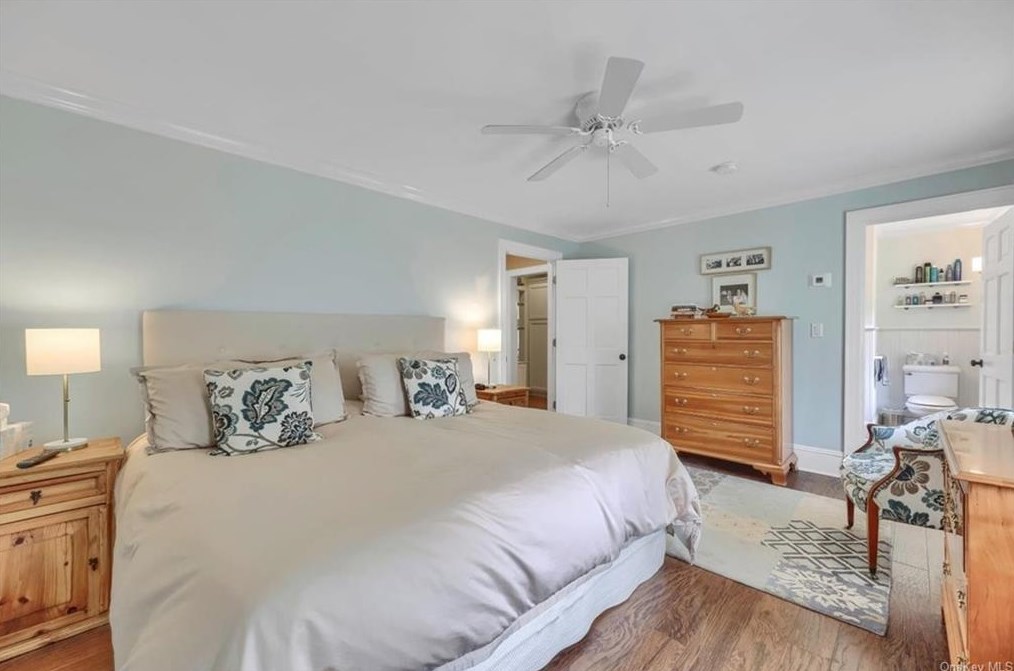21 Phillips Pl, Goshen NY  10924-2307 exterior