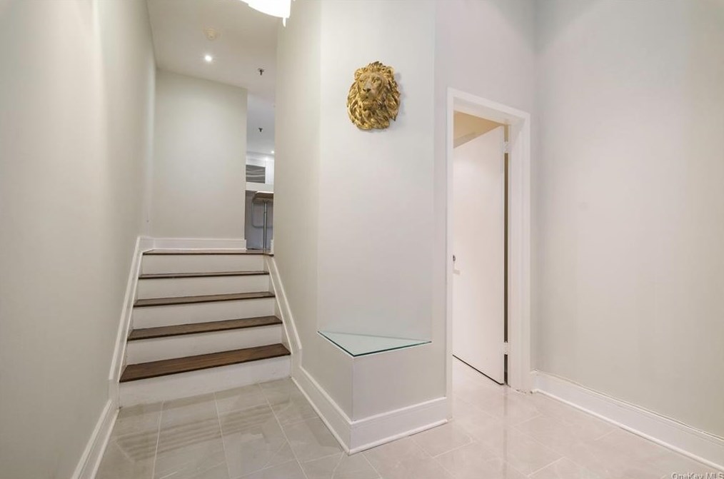 65 Mckinley Ave #cg-7, White Plains, NY 10606