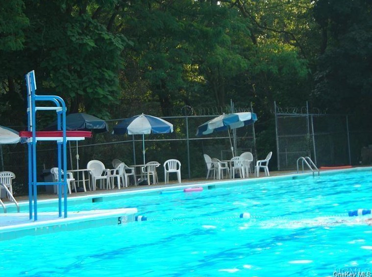 1 Sadore Ln #5a, Yonkers, NY 10710