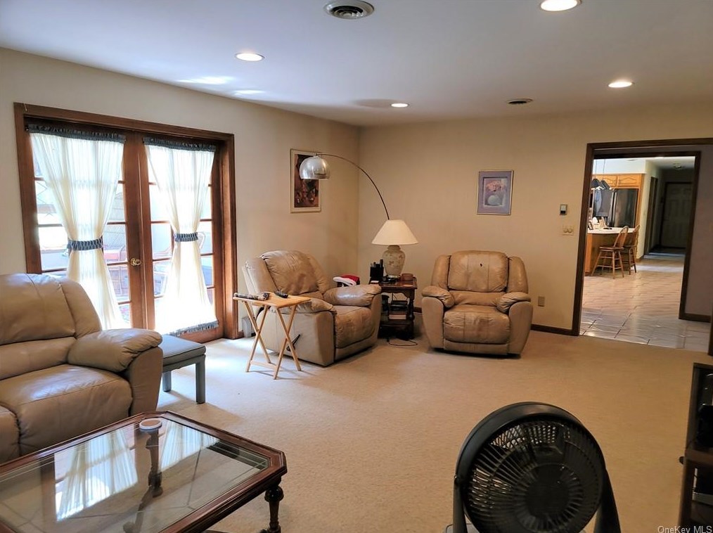 2429 Albany Post Rd, Walden NY  12586-2247 exterior