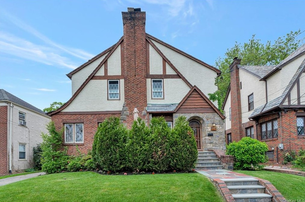 380 Summit Ave, Mount Vernon, NY 10552