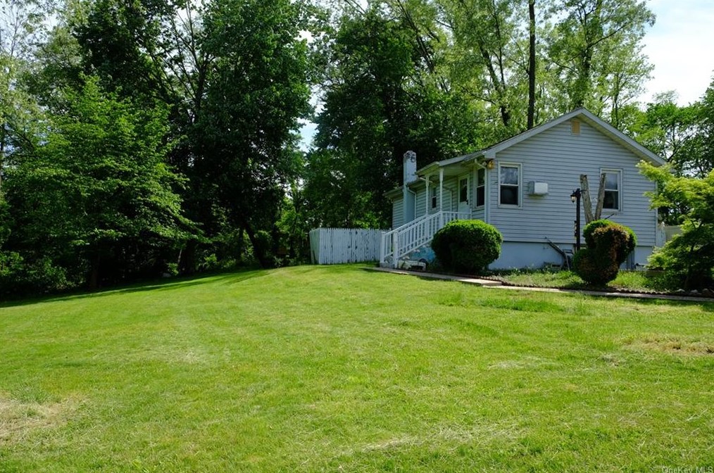 71 Gilchrest Rd, Valley Cottage, NY 10989