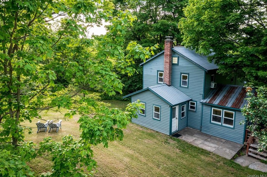 284 County Route 27b, Hudson, NY 12534