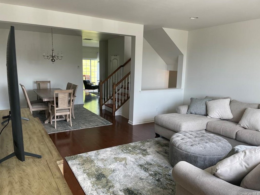 1208 Hawthorn Way, Newburgh NY  12553-4781 exterior
