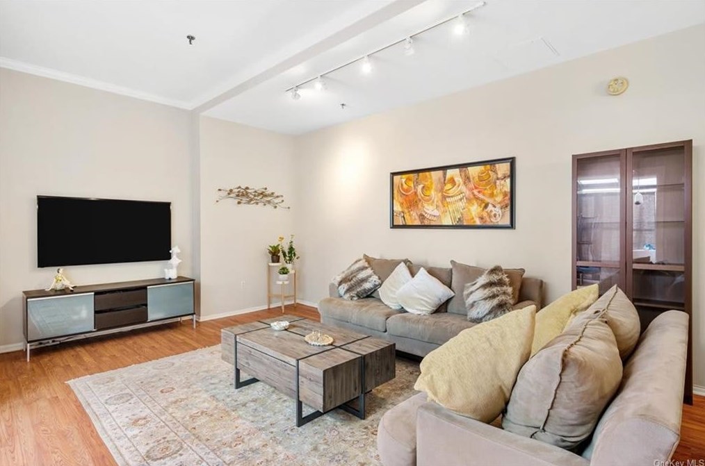 65 Mckinley Ave #c1-6, White Plains, NY 10606