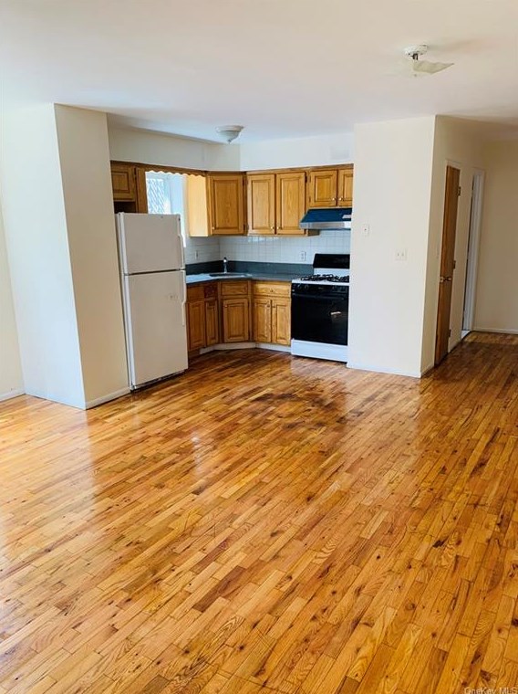 3297 Bronxwood Ave #a, Bronx, NY 10469