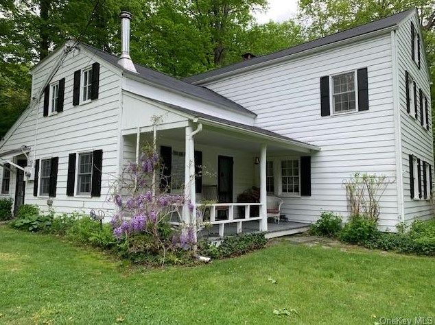 231 Wiccopee Rd, Tompkins Corners, NY 10579