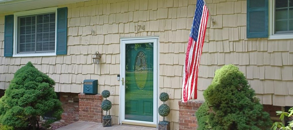 174 Sickletown Rd, West Nyack, NY 10994
