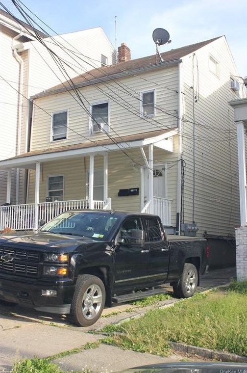 10 Maple Pl, Crotonville, NY 10562