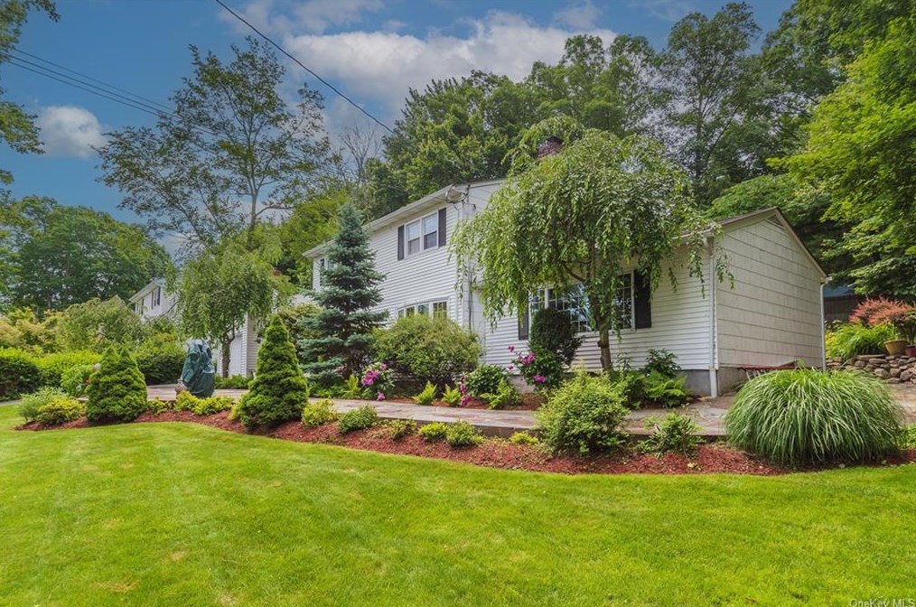 129 Linden Ln, Monroe, NY 10950-4007