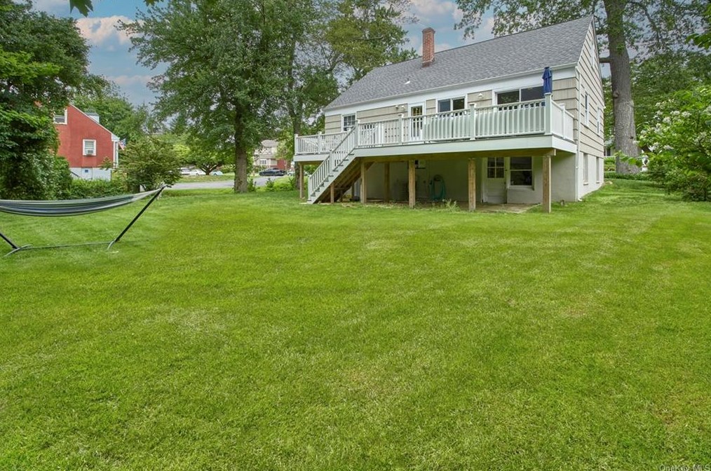 161 Osborn Rd, Rye NY  10580-1328 exterior