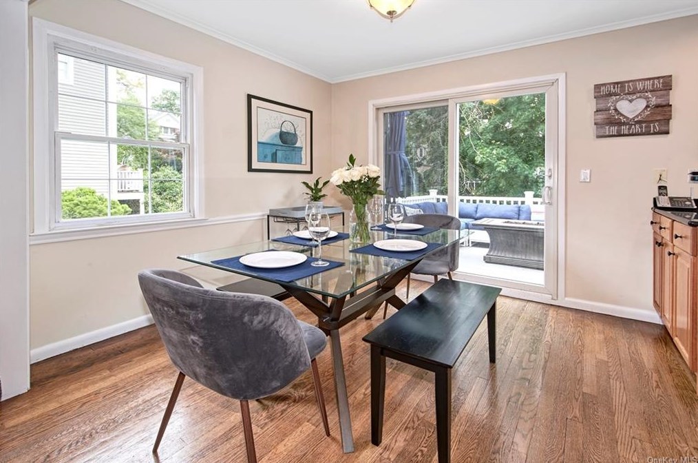 161 Osborn Rd, Rye NY  10580-1328 exterior