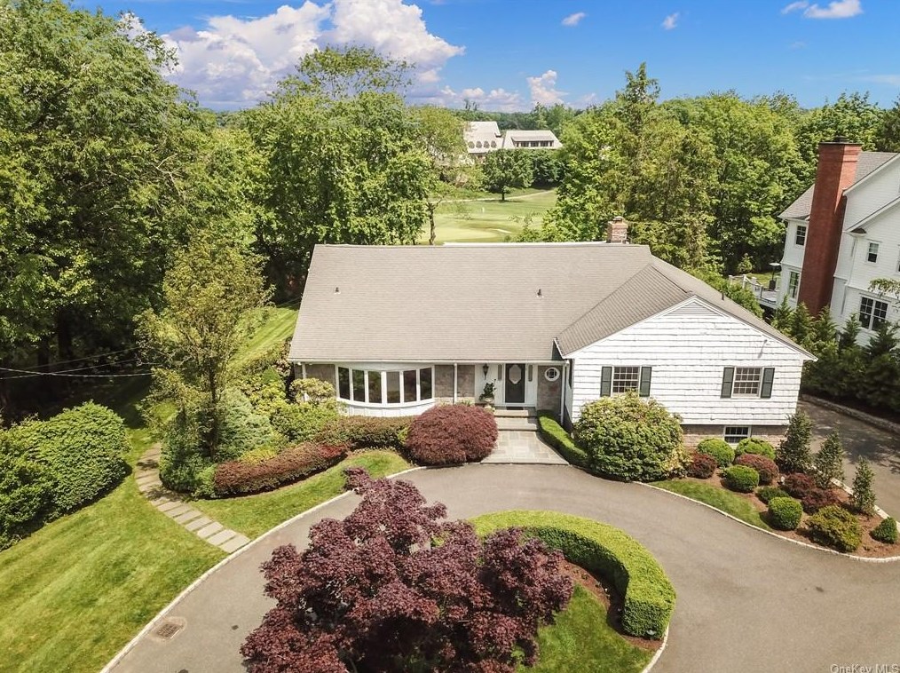 26 Meadow Rd, Scarsdale, NY 10583