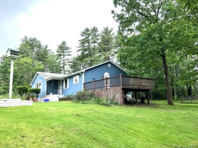 110 Mail Rd, Barryville, NY 12719