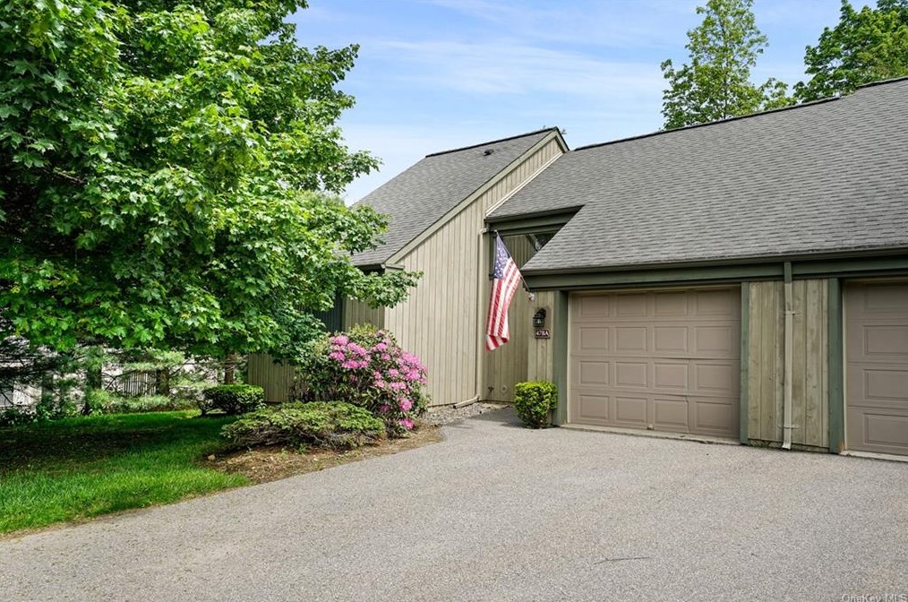 478 Heritage Hills #a, Somers Town, NY 10589
