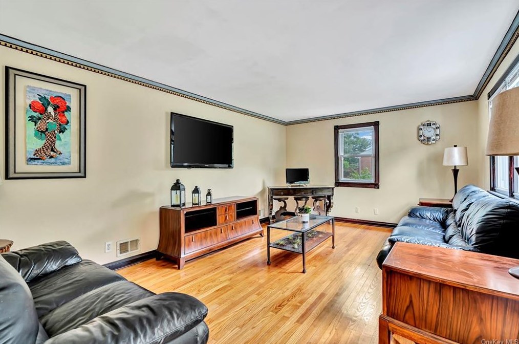 64 Pomona Ave, Yonkers, NY 10703