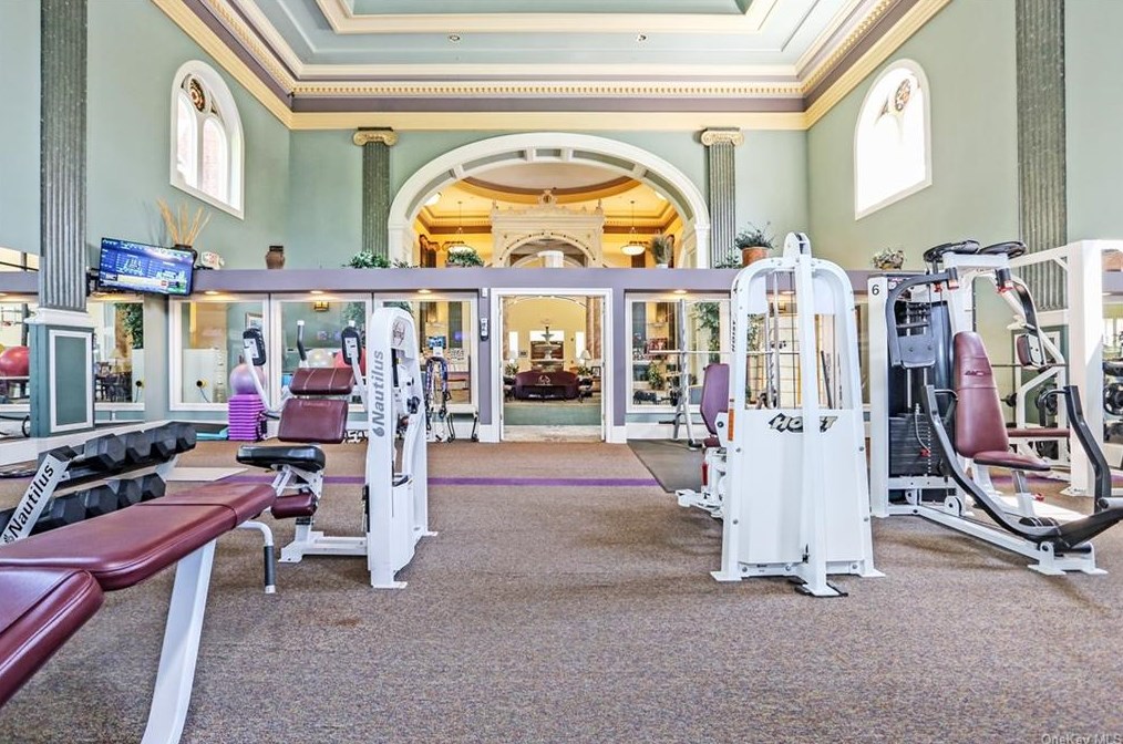 160 Fld Ln, Peekskill NY 10566-4865 exterior