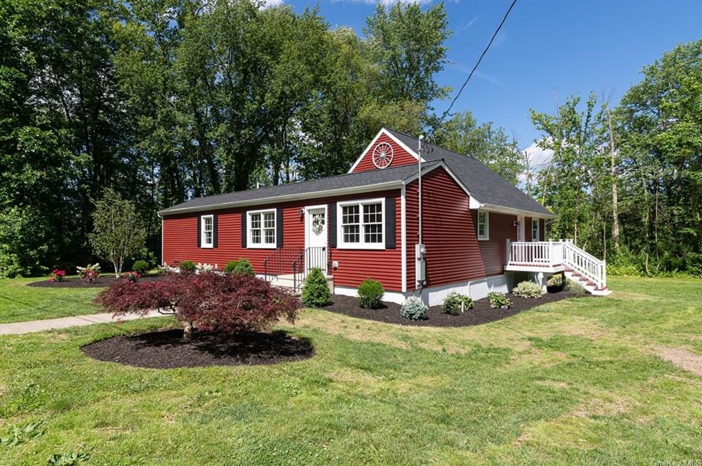 56 Burdick Rd, Patterson, NY 12563