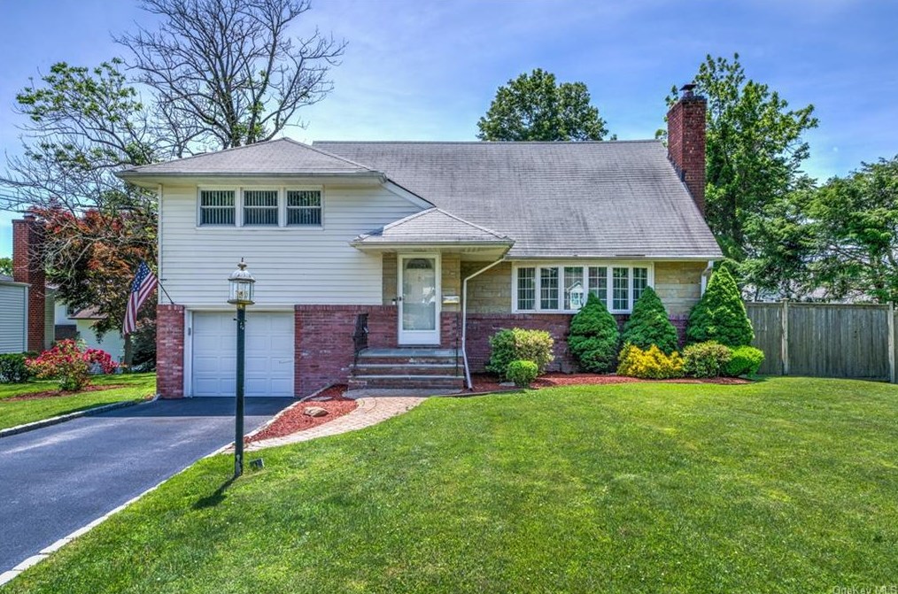 5 Nancy Pl, Yonkers, NY 10708-5110