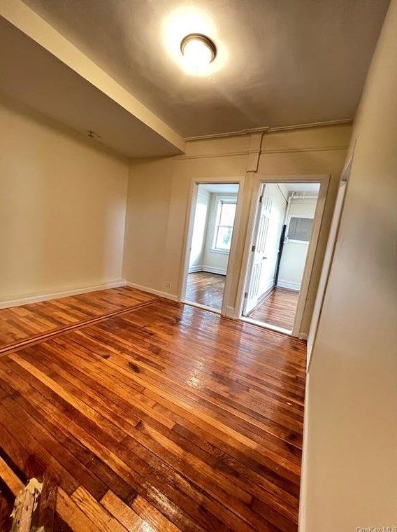 606 E 239th St, Bronx, NY 10470