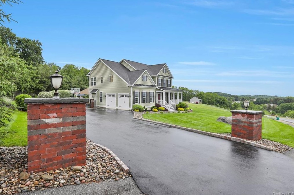 15 Cameron Ct, Marlborough, NY 12542