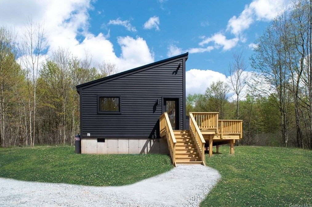 310 Amber Lake Rd, Lew Beach, NY 12758