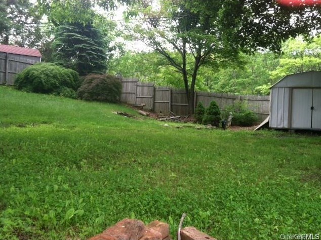17 Randall Plz, Port Jervis, NY 12771-3126