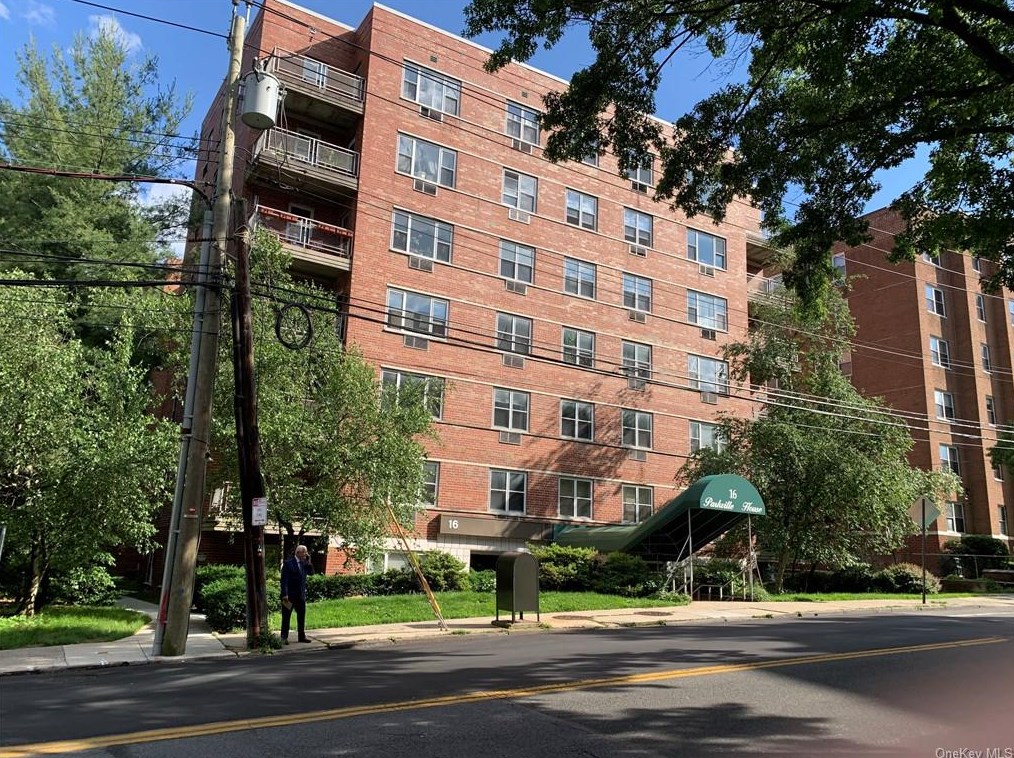 16 Lake St #4f, White Plains, NY 10603