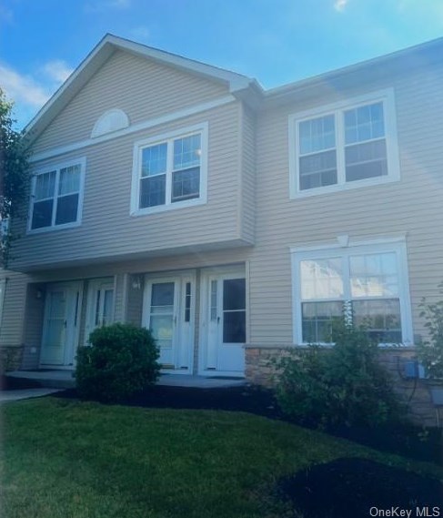1162 Maggie Rd, Newburgh, NY 12550-7034