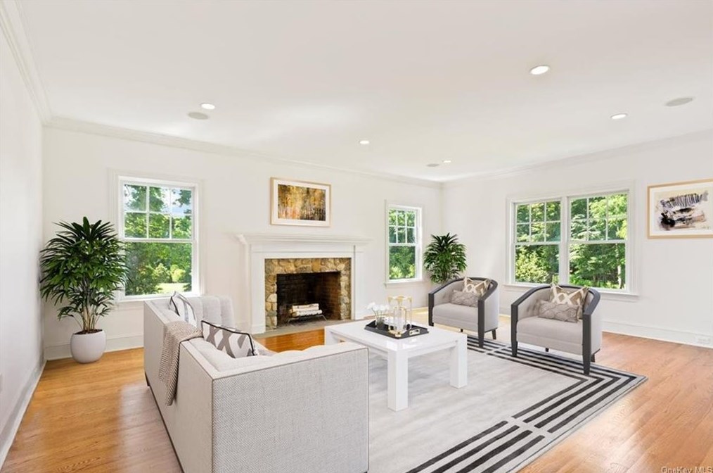 12 Eve Ln, Rye, NY 10580-4114