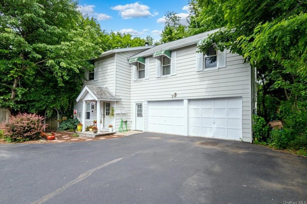 27 Lincoln St, Sloatsburg, NY 10974