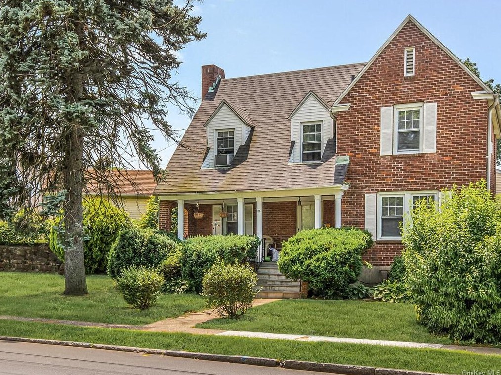 104 Stephenson Blvd, New Rochelle, NY 10801