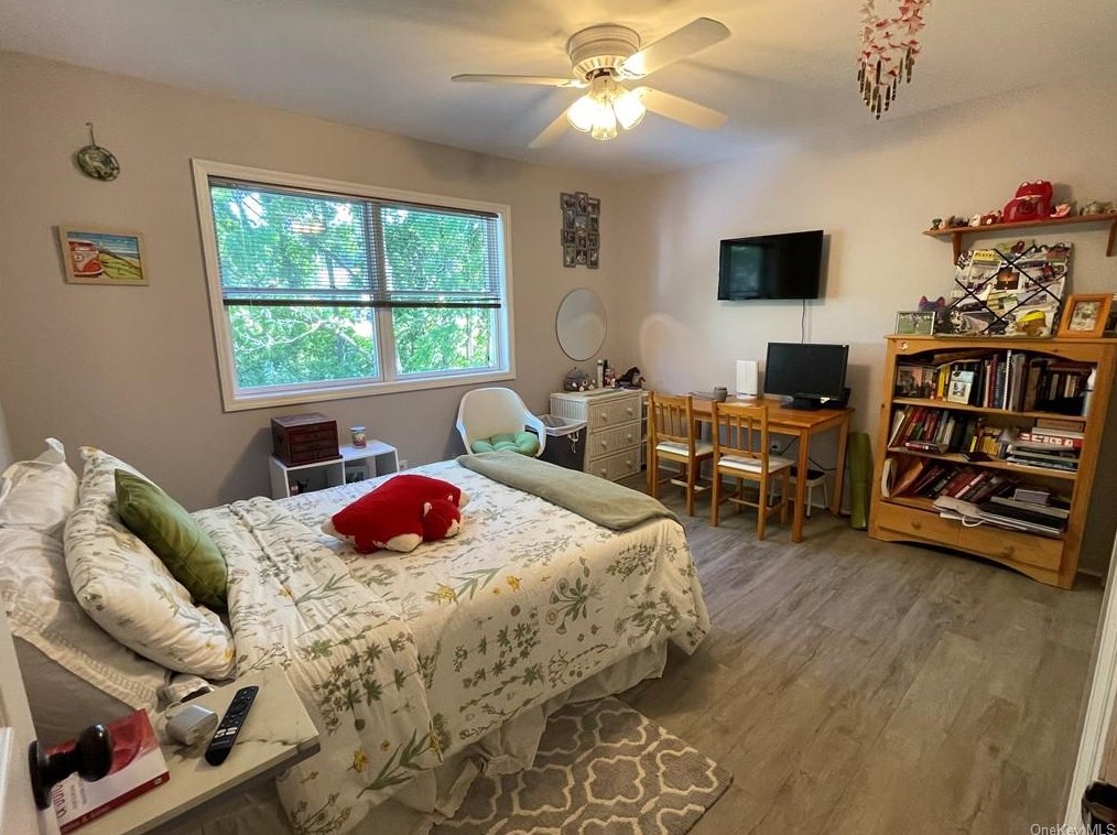 6 Breezeway Ln, Goshen NY  10924-6425 exterior